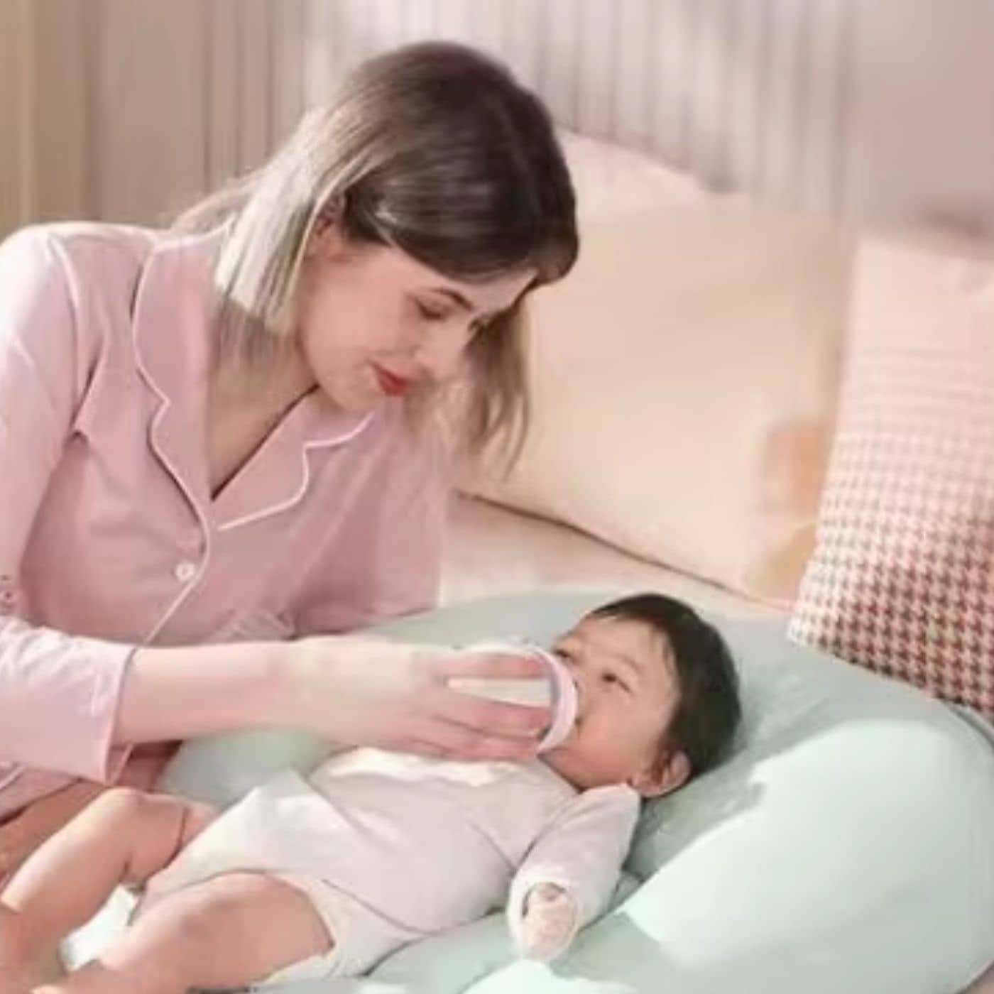 Snuggle Snooze Baby Crib