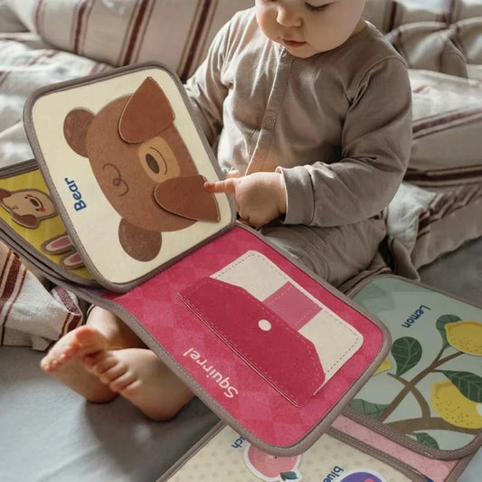 Adventure Busy Book™ - Discover & Play - Explorer Book