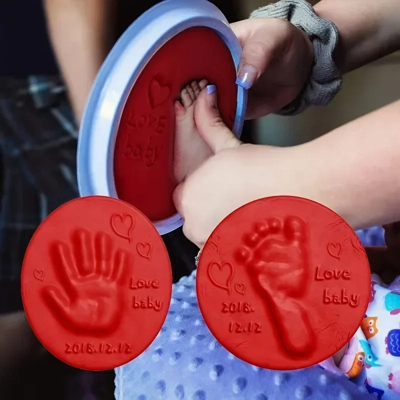 SoftSteps™ – Fluffy Baby Hand & Footprint Clay Kit