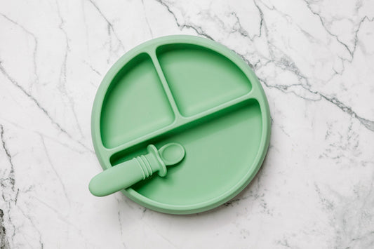 Suckie Scoop Divided Plate ™ - Mint Crisp